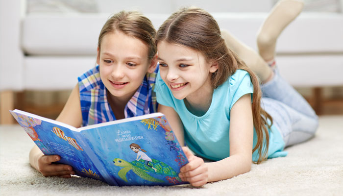 Personalisiertes Kinderbuch Mädchen lesen
