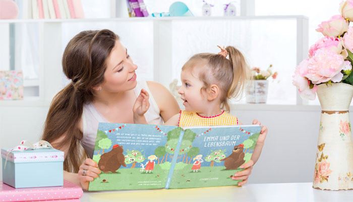 personalisiertes Kinderbuch Mutter liest mit Tochter
